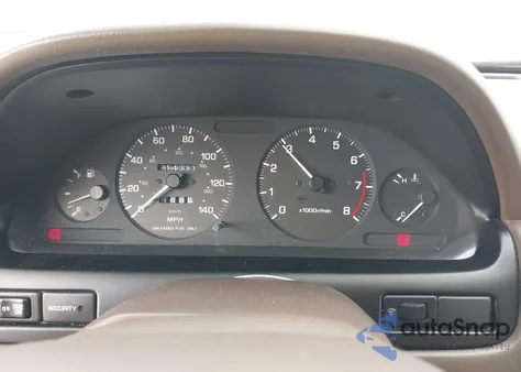 1996 Nissan Maxima Gle/Gxe/Se z USA, uszkodzony, nr VIN JN1CA21D2TT160958